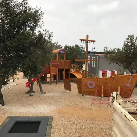 Gabrijela House - House בית נופש פירובאץ